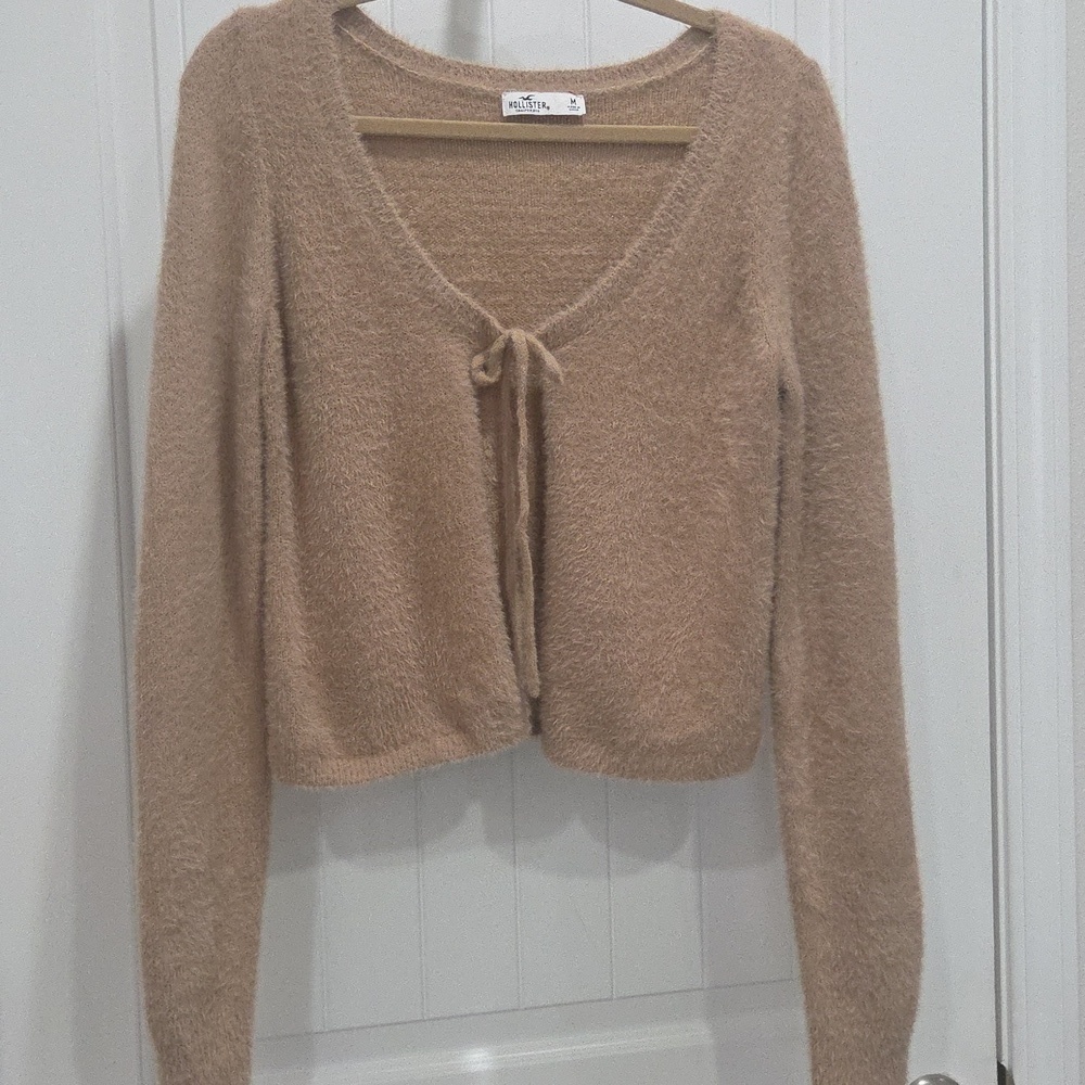 Hollister open front  Fuzzy Tan Cardigan with tie, Med